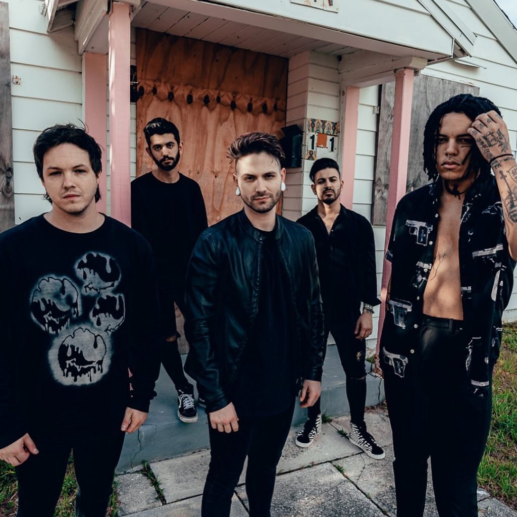 Fame On Fire rilis musik video Headspace featuring Poorstacy - MINIKUTU
