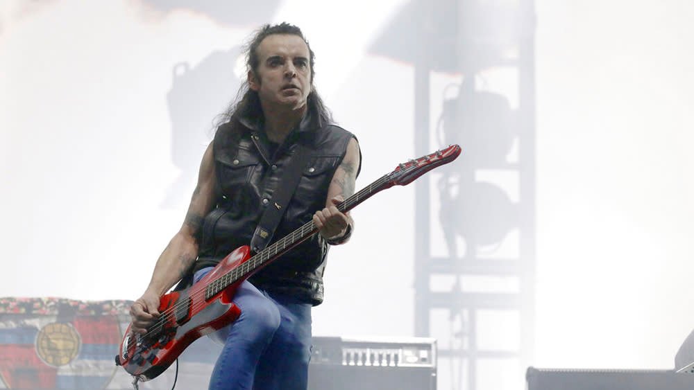 The-Cure-Bassist-Simon-Gallup-Says-Hes-Leaving-the-Band